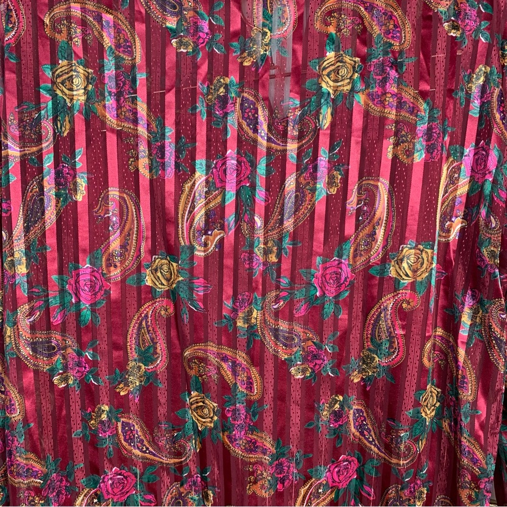 Victoria's Secret Gold Label Red Paisley Satin Pajama Set Vintage Size Medium - Picture 3 of 5